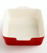 Little Italy comes to life in your kitchen. Embrace the excellence and ease of homecooked lasagna with the versatility of this dishwasher-safe pan, which heats up and cleans up fast! Hungry families love this attractive design because it goes straight from prep to presentation in no time at all. Limited lifetime warranty.