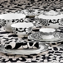 Bianco Nero is the exclusive tableware range from the internationally famous designer, Missoni. Featuring both dinnerware and tea items, it is both practical and stunningly beautiful.