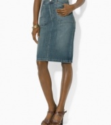 Lauren Jeans Co.'s luxe cotton twill skirt is tailored in a sleek, straight silhouette with a hint of stretch and a classic five-pocket design for timeless femininity.