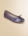 A classic ballet flat is given a stylish update in plush, pearlized leather.Slip-on style with adjustable tie at vampLeather upperCotton liningLeather/rubber solePadded insoleImported