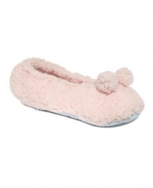 Soothe all your senses with these ballerina slippers by Muk Luks®. Soft faux sherpa cradles your feet while aromatherapy relaxes your mind.