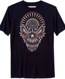 More than meets the eye. An intricate graphic gives this Sean John tee extra edge. (Clearance)