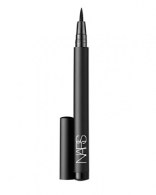 Femme Fatale eyes with epic effects. The super-fine precision tip of this liquid eyeliner allows for maximum control during application, ensuring a precise, even line with just one stroke. The quick-drying formula delivers a high dose of pigment for optimum coverage and intense color.High pigment formula provides optimum coverage and intense color.Long-wearing, quick-dry formula shapes and defines eyes - lasts all day.Super-fine precision tip ensures an even line - thick or thin.