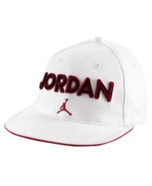 Style standout. He'll be a star just like the one he's sporting in this Jordan hat from Nike.