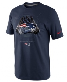 Have a hand in pumping up support for your favorite football team with this New England Patriots NFL t-shirt from Nike.