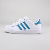 These adidas Originals Superstar shoes have a legacy that goes back to 1969, connecting basketball to hip-hop to skateboarding and beyond. The kids' version comes complete with a leather build and the signature rubber shell toe. Imported.