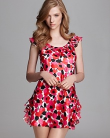 Count on Oscar de la Renta Pink Label to deliver a sleep dress as pretty as your favorite party frock.