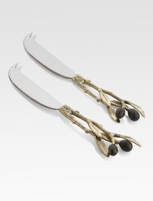 Symbolizing peace and harmony, the olive branch and its shapely leaves make up the handles of this elegant set. From the Olive Branch CollectionOxidized bronze and stainless steel8 diam.Hand washImported