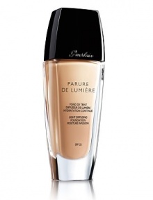 Capture the light within your skin with the newest innovation from Guerlain: its first moisturizing foundation and light diffuser. Enriched with luminescent water, Parure de Lumière SPF 25 foundation continuously infuses the skin with hydration, increasing luminosity and radiance, while providing medium coverage and a satin sheer finish. Made in France. 1 oz. 