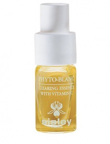 The Phyto-Blanc Clearing Essence with Vitamin C is a lightening serum that slows down the production of melanin. Used on a daily basis, it brightens, refines and clarifies skin, leaving a clear, luminous complexion. Set includes a two-month treatment of eight vials. 