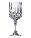 A fine vintage. Reminiscent of the most ornate jewelry of the Gilded Age, these Diamax goblets are cut in crystal-clear glass with popular Longchamps styling.