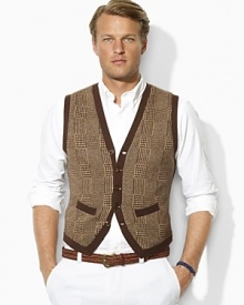 Finely tailored from a lightweight blend of silk, linen, cashmere and cotton, a jacquard vest exudes the timelessness of preppy heritage in a traditional button-front silhouette