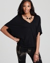 The billowy silhouette of this Michael Stars tee drapes gorgeously on the frame for laid-back elegance.