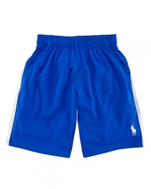 Designed in soft-to-the-touch microfiber mesh, a classic athletic short that's effortlessly cool.