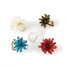 These napkin rings are sure to add sparkle and dimension to every place setting.