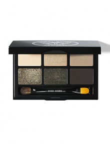 With six mix-and-match shades, this eye palette truly strikes it rich. Featuring everything you need to take eyes from day to night including Bobbi's beloved base shadow in Bone and the palette's namesake shade in Rich Caviar. Complimentary colors include metallic and sparkle textures, perfect for building intensity. A Mini Dual Ended Shadow/Liner brush completes the set. Made in USA. 