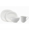 Fresh modern from Villeroy & Boch. Mixing round and oval pieces of radiant white porcelain, the New Cottage place settings inspire naturally harmonious everyday dining.