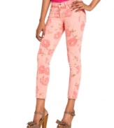 Lucky Brand Jeans' floral-print jeans have edgy appeal thanks to a curve-hugging fit and a cute cropped length!