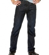 These rugged, straight leg jeans offer the classic style that you've come to expect from a pair of Levi's.