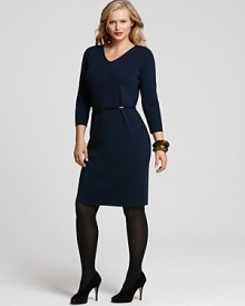 A flattering v neckline and sleek, belted silhouette lend go-to status to this Jones New York Collection dress, rendered in a lightweight knit for season-to-season versatility.