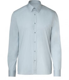 Add maximum style to your workweek look with this classic button down from Hugo - Small spread collar, front button placket, two-button cuffs, slim fit - Style with slim trousers and a blazer or with jeans and a cardigan for a casual yet refined ensemble