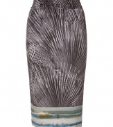 Ultra-chic and fashion-forward, this luxe pencil skirt from No. 21 features a cool print and a figure-hugging fit - Wide waistband with shirred detailing, slim fit, all-over leaf print, contrasting surf motif print at hem, exposed back zip closure - Style with a tie-neck blouse, a bold shoulder blazer, and platform pumps