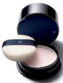 This exquisitely refined loose powder spreads delicately and evenly onto skin for a natural, non-powdery flawless finish. Treatment Lucent Powder EX creates a natural radiance and provides a satin sheen while covering dullness, spots and other skin concerns. Achieves a high-quality finish through the synergy of skincare and makeup ingredients.