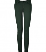 Get the look of the moment in these ultra-chic skinny pants from Rag & Bone - Five-pocket styling, skinny leg, comfortable mid-rise cut - Form-fitting - Pair with everything from modern knits and ankle boots to feminine tops and heels