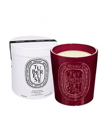 Diptyque teamed up with Virebent, a well-known porcelain manufacturer established in 1924, to make its indoor and outdoor scented candle. Made exclusively by hand, this 5-wick Tubereuse scented candle (51.2 oz.) recalls the dusk and the heady fragrance of this intoxicating, beguiling flower deploying its captivating sensuality. Made in France. 