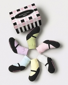 Trumpette 6 pairs of mary jane socks. Six pairs of infant socks in mary jane design. Set includes pastel pink, blue, green, purple, yellow, and white - all with black mary jane look and Trumpette rubberized logo on bottom. One size fits 0-12 months. Comes in gift box.