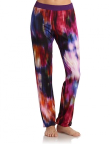 THE LOOKAllover multicolored abstract printBanded waistElastic cuffsTHE FITRise, about 9Inseam, about 29THE MATERIALViscose/polyamideCARE & ORIGINHand washMade in ItalyModel shown is 5'8 (172½cm) wearing US size Small. 