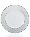 Clean and cool with an understated elegance, Mikasa's Parchment fine china dinnerware and dishes collection features a soft gray border embellished by an intricate scroll design. Accented by inner and outer borders of platinum. Dishwasher safe.