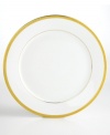 Add the warm glow of gold to your formal table with the classic style of the Charter Club Grand Buffet Gold collection. Fine china dinner plates shine beautifully with a wide outer band of gold enhanced by a delicately detailed scroll pattern.