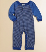 With cool mini-stripes, ribbed details and raglan sleeves, a sporty onesie for the ballplayer-to-be.CrewneckFront buttonsLong sleeves with cuffsBottom snap closure50% polyester/38% cotton/12% rayonMachine washImported Please note: Number of buttons may vary depending on size ordered. 