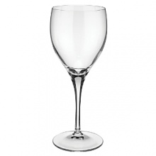 Since 1748, families the world over have turned to Villeroy & Boch for fine European porcelains. Today, this fine company designs a wealth of stemware to complement the Villeroy & Boch style. Torino takes a simple approach, with a gracefully tapering stem. Shown from left to right - Torino goblet , Torino flute , Torino wine glass .