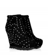 Add a kick of high-octane attitude to your look with Camilla Skovgaards studded platform ankle boots, finished with a jagged lug sole perfect for stomping through the season in style - Blunt round toe, inside zip, studded zigzag overlay on platform wedge unit - Ankle height - Wear with extra slim trousers, or with opaque tights and micro-minis