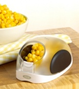 Separate corn from cob in just seconds! Simply grab an ear of corn, run this innovative tool down the side and collect the kernels in its 1/2 cup capacity container. Satisfaction guaranteed.