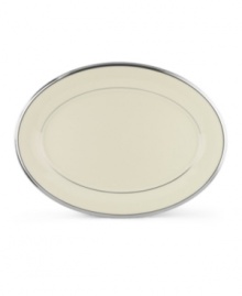 For nearly 150 years, Lenox has been renowned throughout the world as a premier designer and manufacturer of fine china. The Solitaire pattern expresses timeless refinement in the simplicity of translucent ivory bone china banded in polished platinum. Qualifies for Rebate