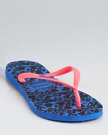 Hearts and heart-shaped skulls abound on havaiana's printed Slim Cool flip flops.