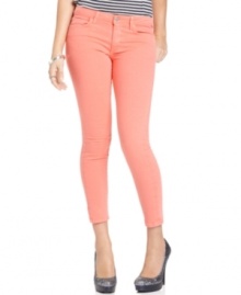 In a pastel peach wash, these Else Jeans skinny jeans adds a sweet spin to a stylish winter wardrobe!