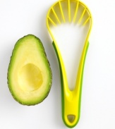 Even the most avid avocado aficionado will appreciate the ease and speed of the Chef'n Flexicado avocado slicer. It can scoop and slice the rich, creamy flesh from an avocado in no time flat, no matter what size and shape. Limited lifetime warranty.