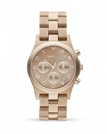 Gilded and gleaming, this MARC BY MARC JACOBS watch lends a timely air of luxe to your look.