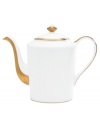 Pour after-dinner coffee from this simply beautiful gold-rimmed pot and make dining at home feel like a four-star affair.