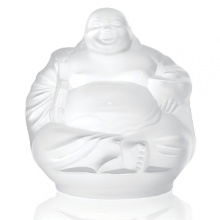 Long believed to bring good luck and prosperity, this joyful Buddha cuts a cheery figure, perfect for a desk or bookshelf.