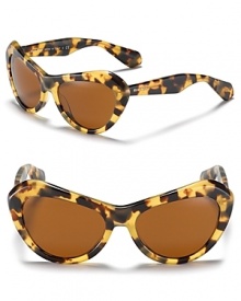 Add a little touch of old Hollywood style with these thick cat eye sunglasses from Miu Miu.