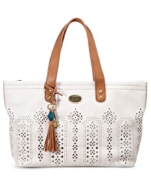 This go-anywhere shopper from Fossil in vintage-inspired embossed leather is outfitted with brass-tone hardware and exquisite detail stitching. Roomy interior is perfect for stowing day-to-day necessities and anything new you may find along the way.