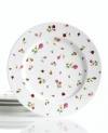 Sprinkled with dainty pink and gold blossoms, Country Rose Bud dinner plates evoke all the elegance of the original Old Country Roses pattern but with a more casual, contemporary feel.