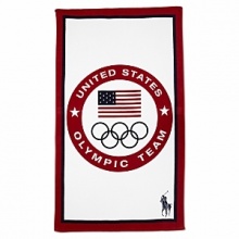 As the official outfitter of the U.S. Olympic team, Ralph Lauren offers gold-medal quality and a regal Olympic graphic logo centered on the front of this large beach towel, perfect for the shore or sunbathing anywhere.