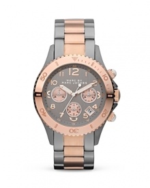 Rock MARC BY MARC JACOBS' style around the clock. This bold, plated metal watch flaunts an opulent look with chronograph movement, three-eye dial, and classic link bracelet.