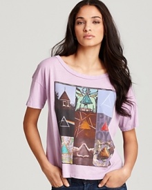 Infuse retro rock 'n' roll into your off-duty wardrobe with this Pink Floyd-emblazoned CHASER tee.